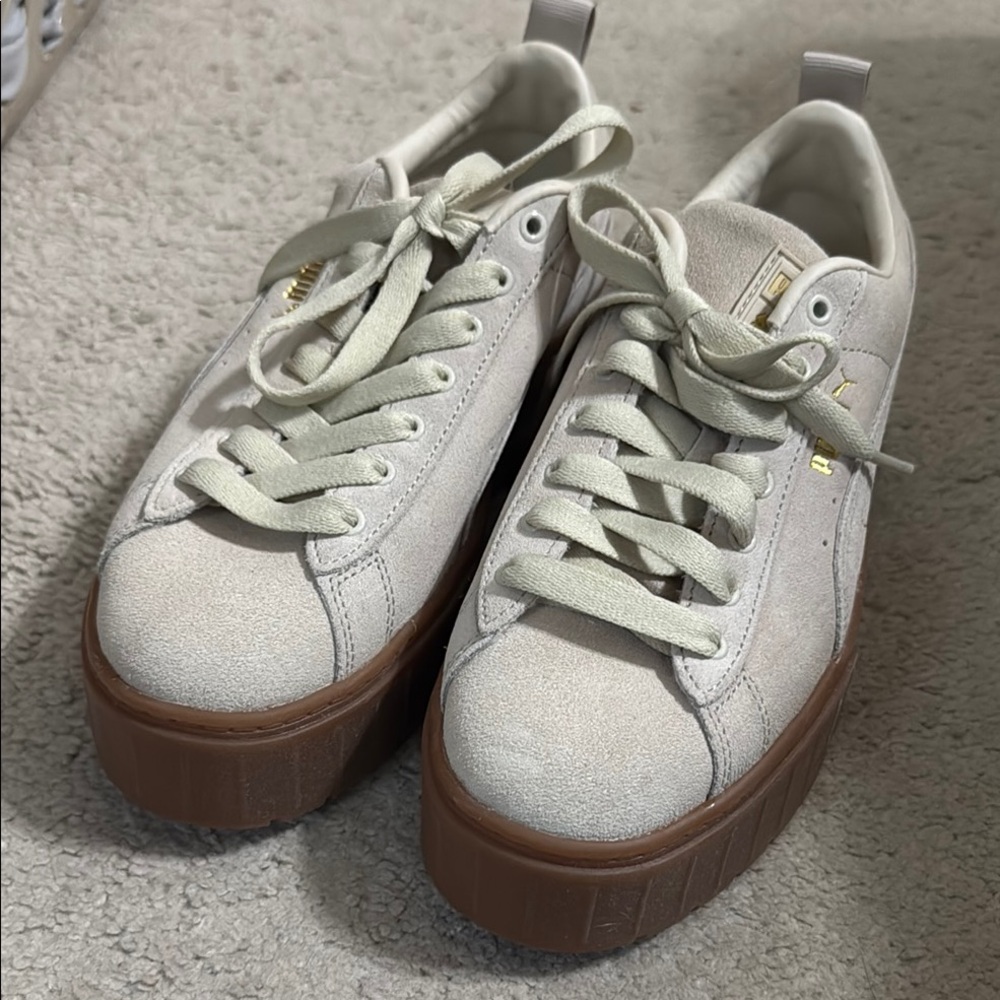 Puma Cream Sneakers with Brown Platform Soles